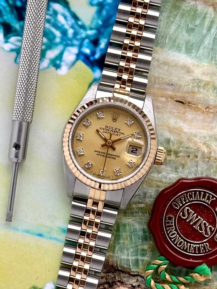 Featured image for Rolex Lady-Datejust "Diamond" 69173G Gold 1988 with original box and papers 3