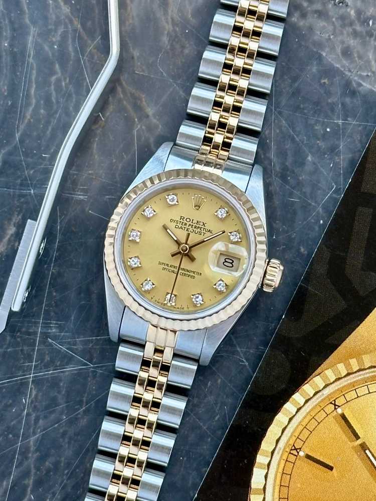 Featured image for Rolex Lady-Datejust "Diamond" 69173G Gold 1990 with original box and papers 4