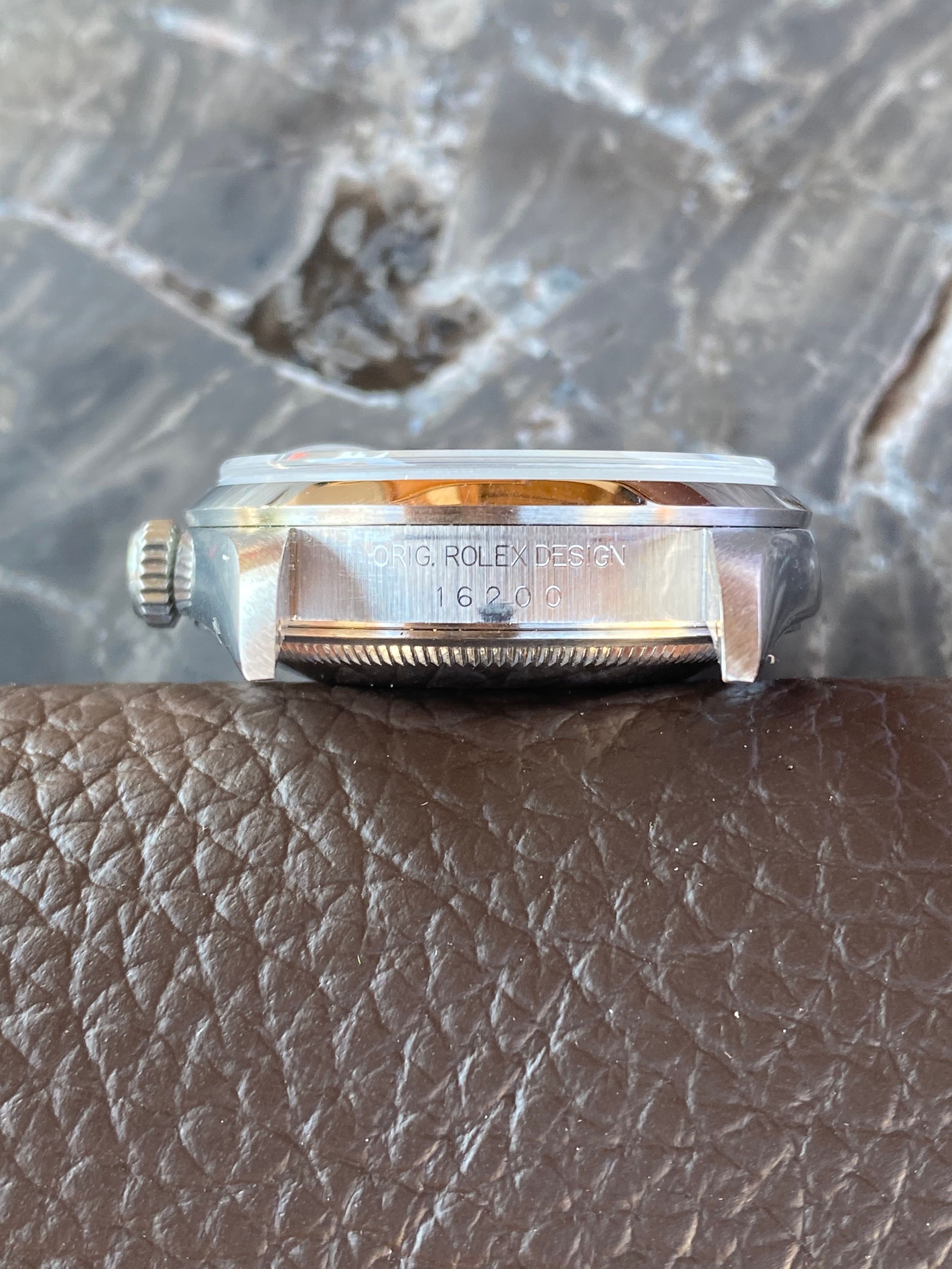 Rolex Datejust 16200 Black 1998 with original box and papers