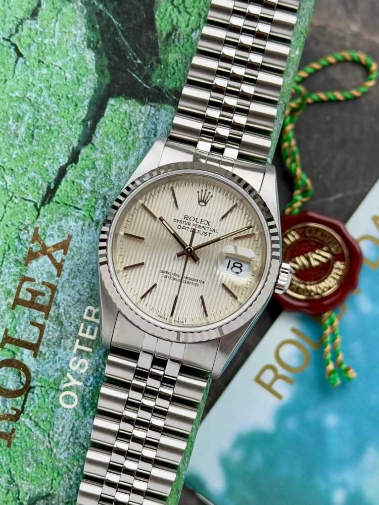 Featured image for Rolex Datejust "Tapestry" 16234 Silver 2000 with original box