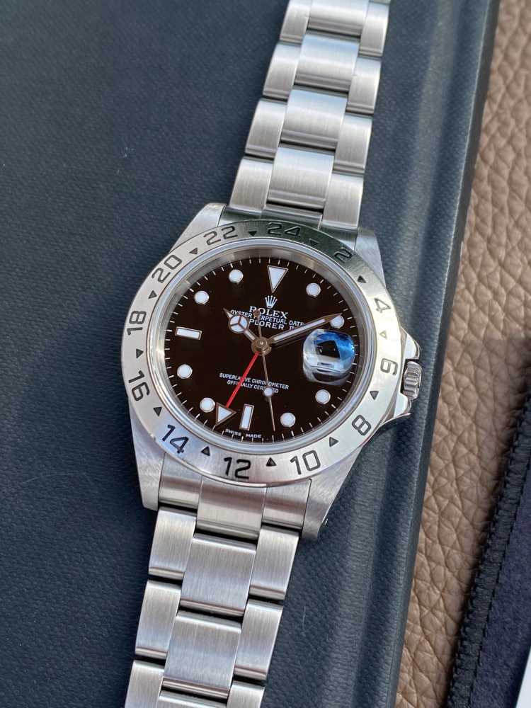 Detail image for Rolex Explorer II 16570 Black 2000 with original box and papers k106