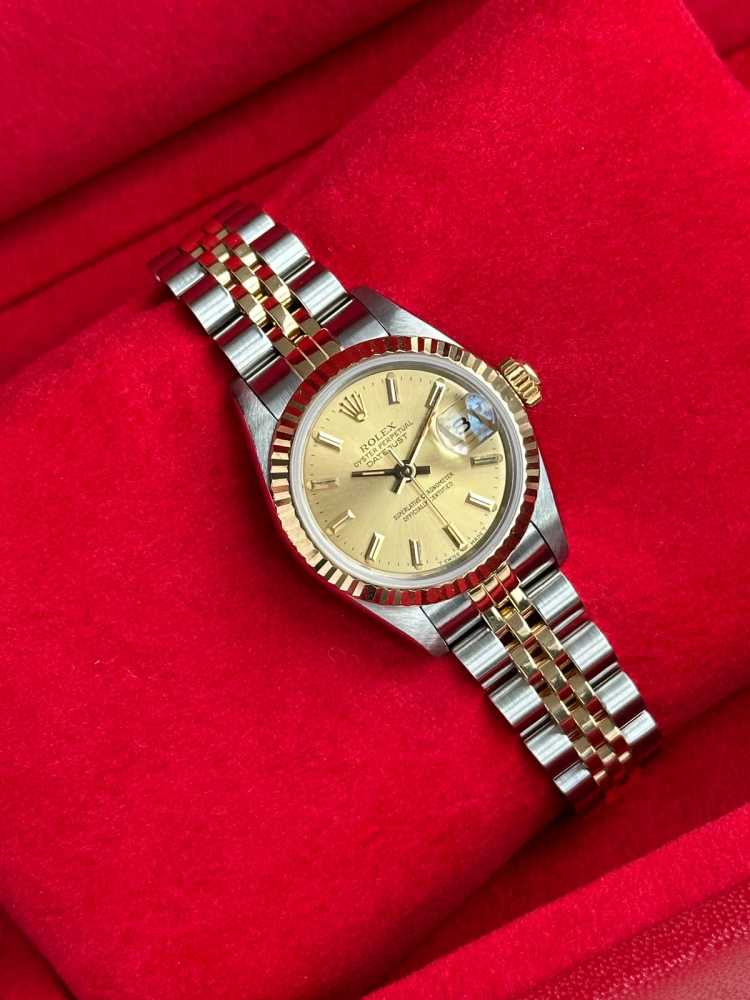 Wrist shot image for Rolex Lady-Datejust 69173 Gold 1986 with original box and papers