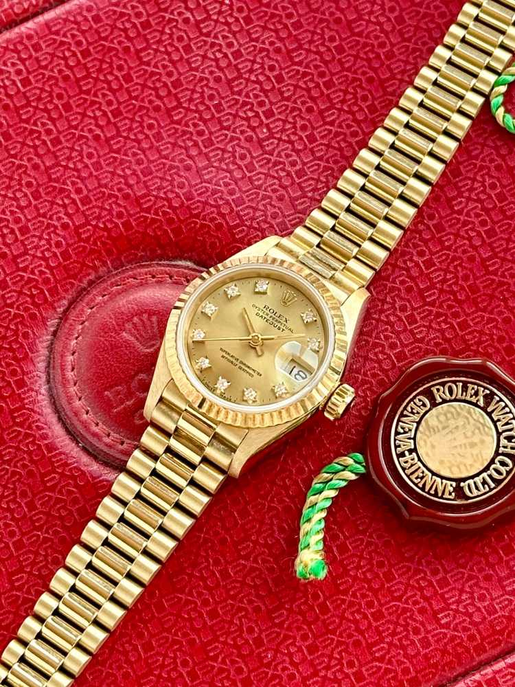 Image for Rolex Lady-Datejust "Diamond" 69178G Gold 1990 with original box and papers