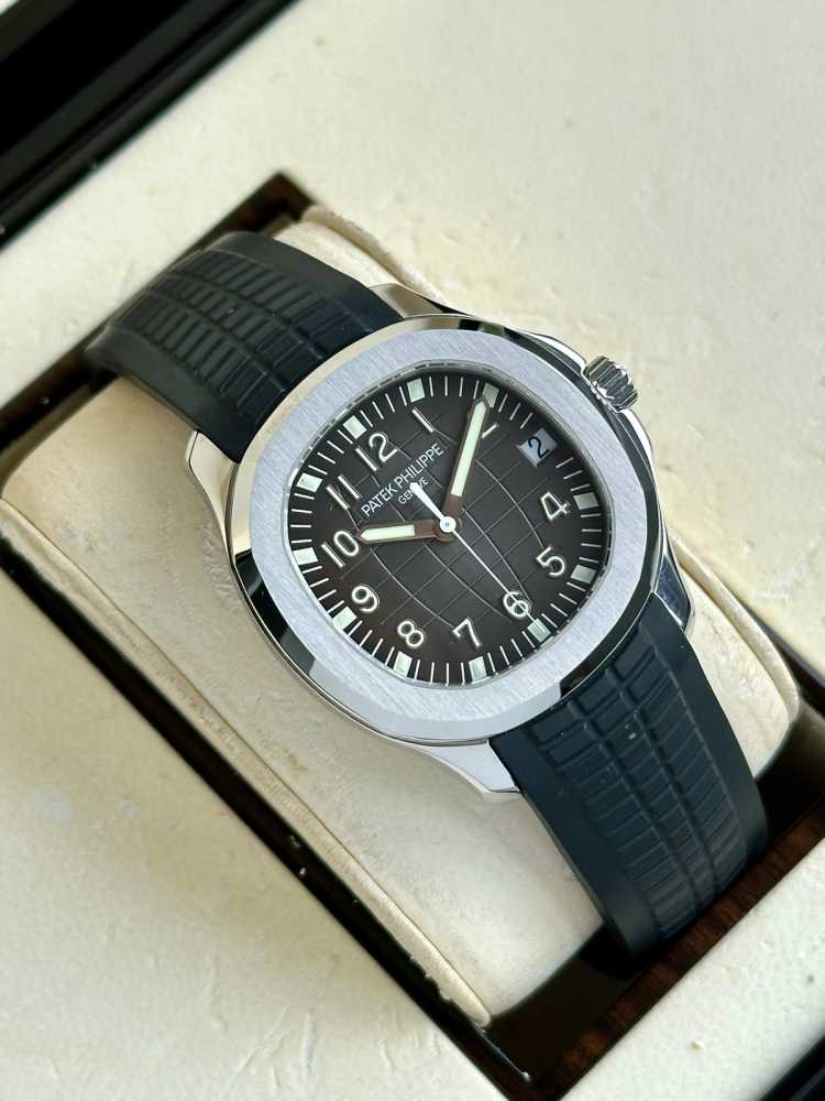 Image for Patek Philippe Aquanaut 5165 Black 2007 with original box and papers