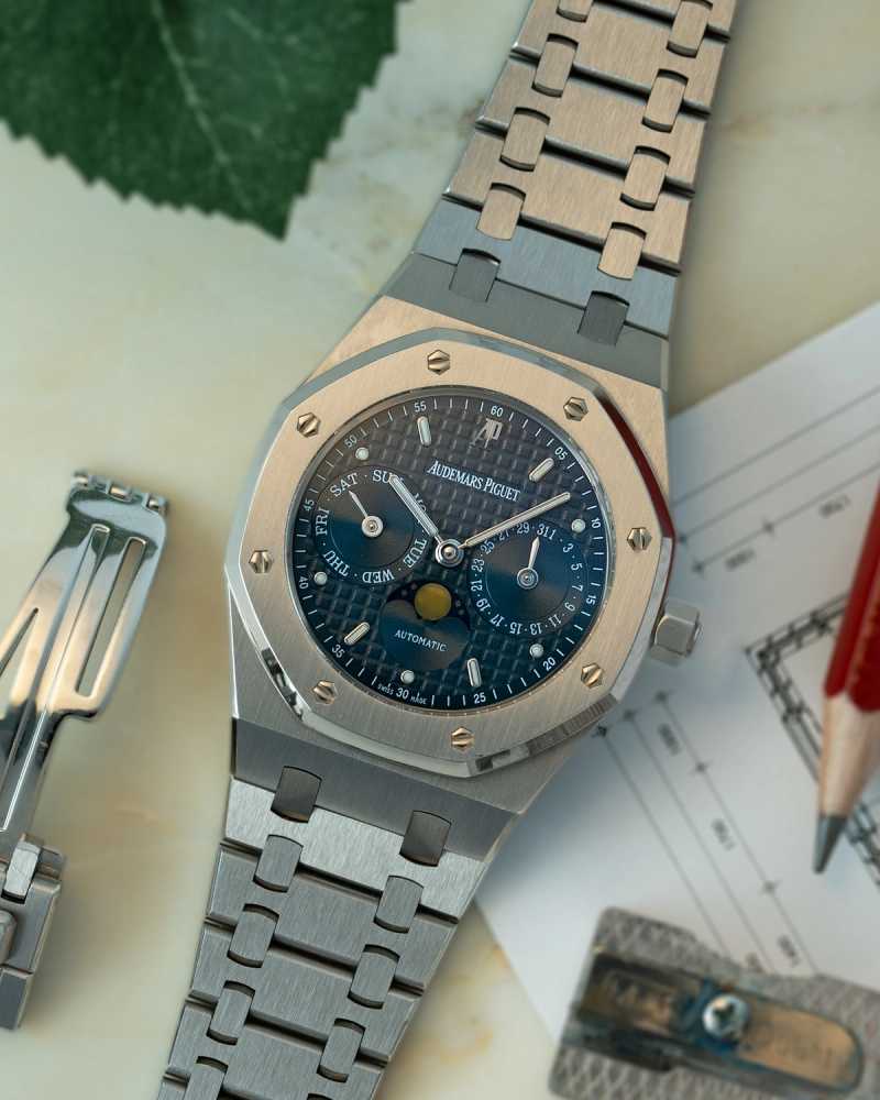 Featured image for Audemars Piguet Royal Oak  25594ST "Day-Date + Moonphase" Grey 2005 with original box and papers