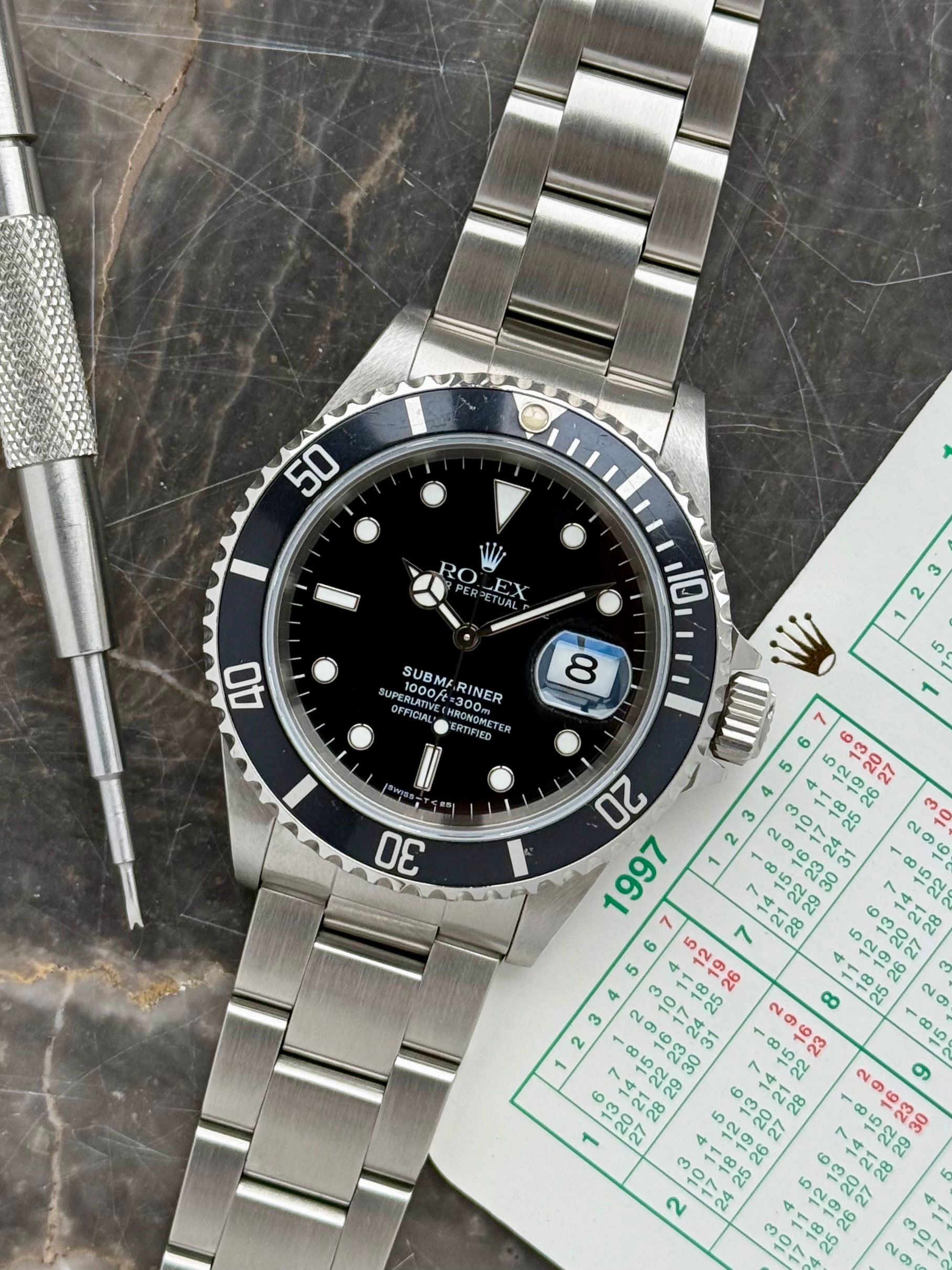 ROLEX SUBMARINER 16610 自動巻き腕時計 Rolex Submariner 16610 - The Time Bum
