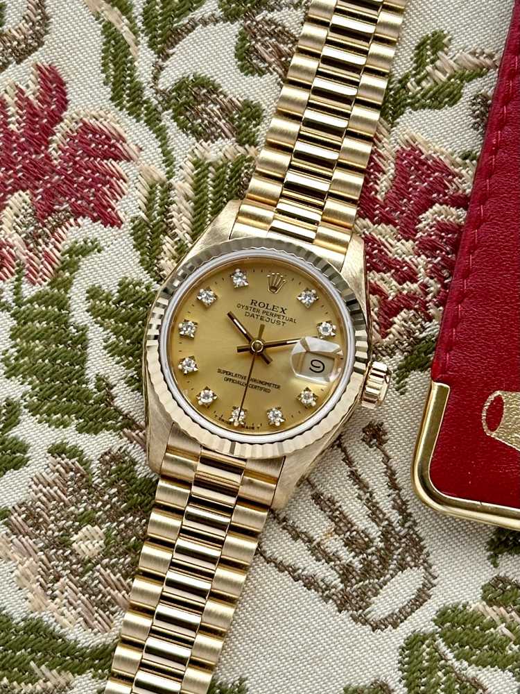 Featured image for Rolex Lady-Datejust "Diamond" 69178G Gold 1989 with original box and papers 3
