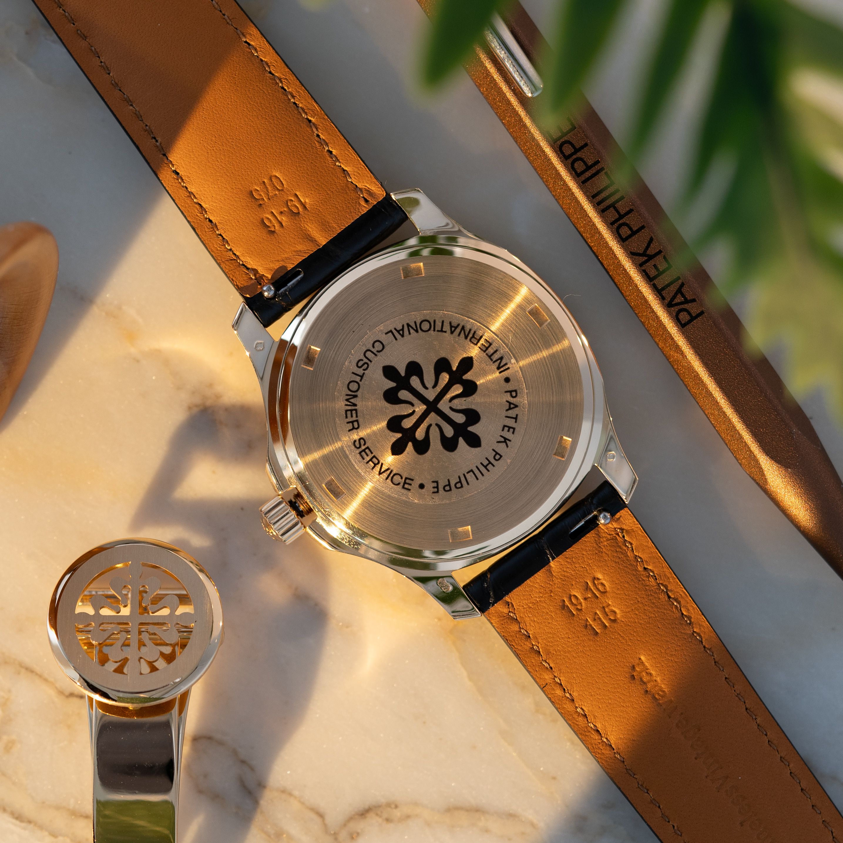 PATEK PHILIPPE プレート Patek Philippe Aquanaut PATEK SERVICE 5060J Black 1997 with