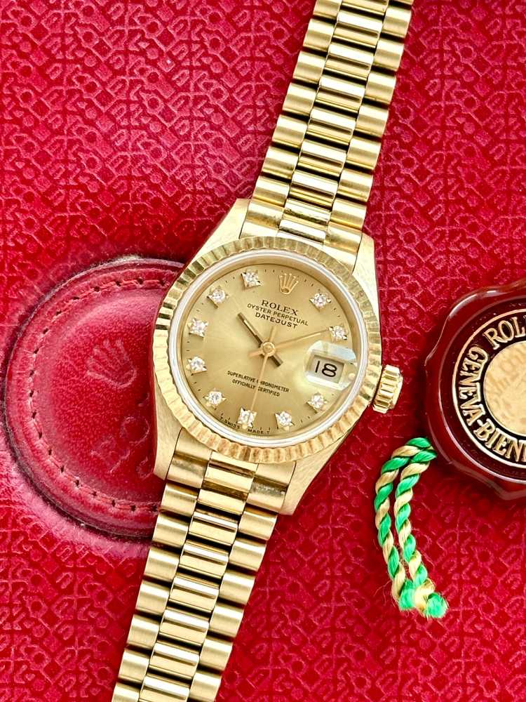 Featured image for Rolex Lady-Datejust "Diamond" 69178G Gold 1990 with original box and papers