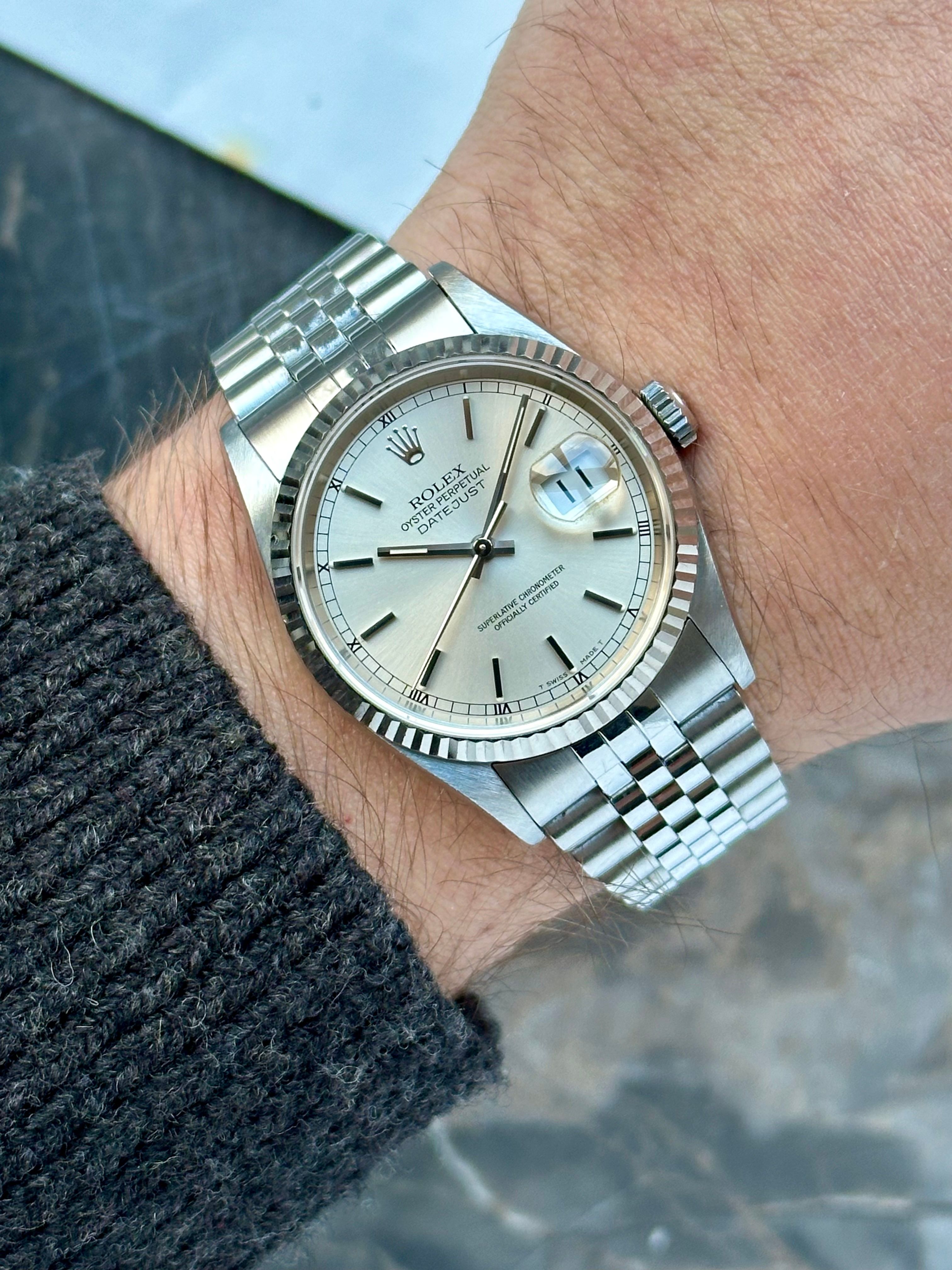 Rolex Datejust 16234 Silver 1993 with original box and papers