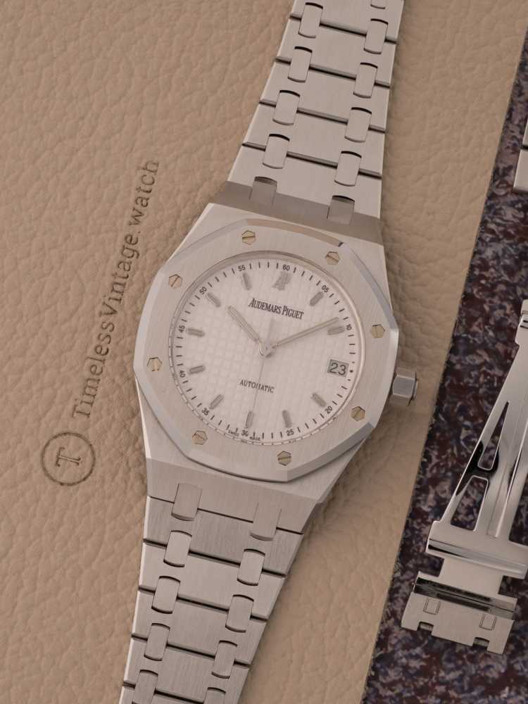 Featured image for Audemars Piguet Royal Oak "MK-IIl" 14790ST White 2003 with original box and papers