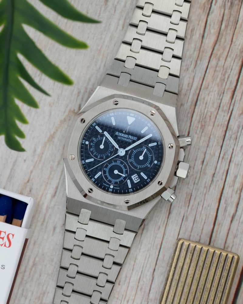 Featured image for Audemars Piguet Royal Oak Chrono 26300ST Blue 2010 with original box and papers