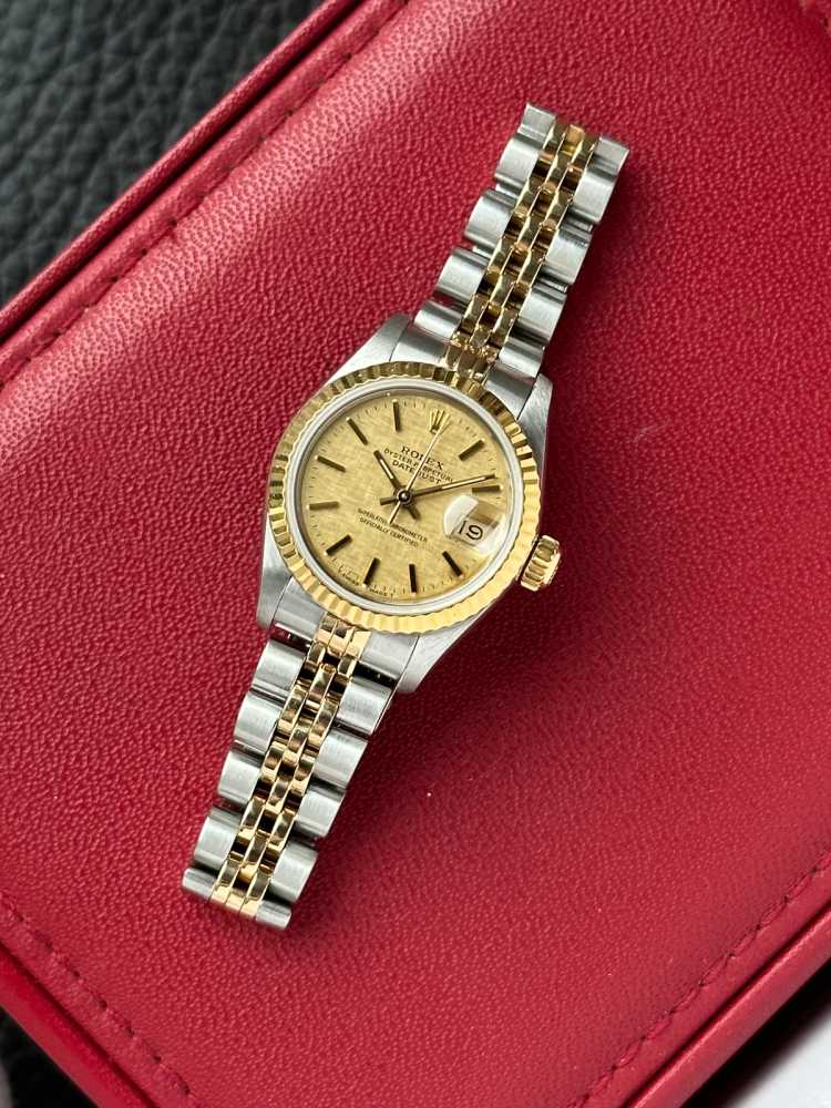 Wrist shot image for Rolex Lady-Datejust 69173 Gold 1990 with original box and papers