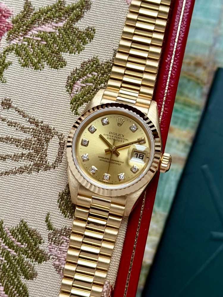 Featured image for Rolex Lady-Datejust "Diamond" 79178 Gold 2000 with original box and papers