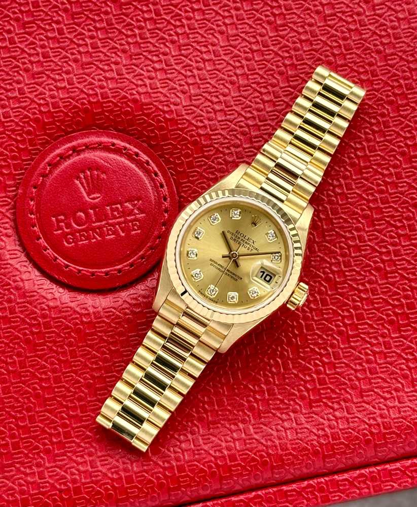 Wrist shot image for Rolex Lady-Datejust "Diamond" 79178G Gold 1997 with original box and papers