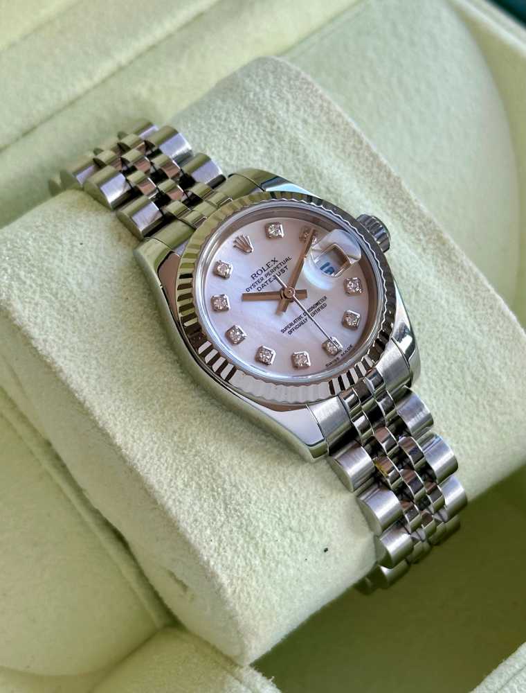 Wrist image for Rolex Lady-Datejust "MOP" 179174G Mother of Pearl 2006 with original box and papers