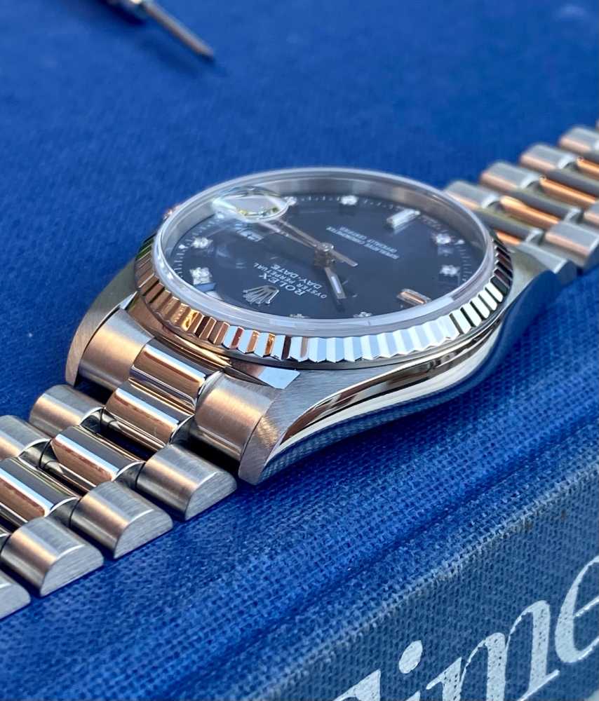 Image for Rolex Day-Date 18239 Blue 1988 with original box and papers