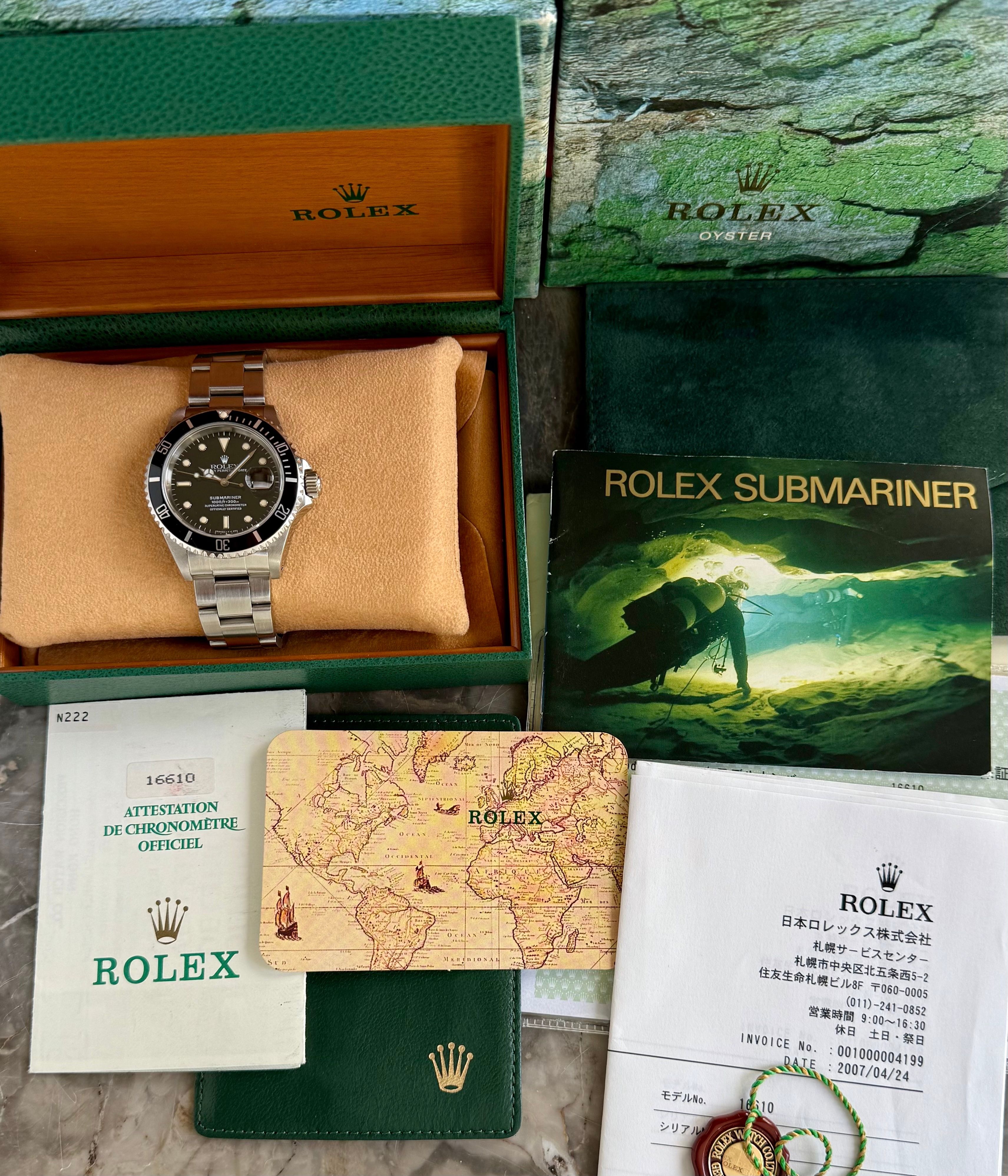 Rolex Submariner 16610 Black 1991 with original box and papers