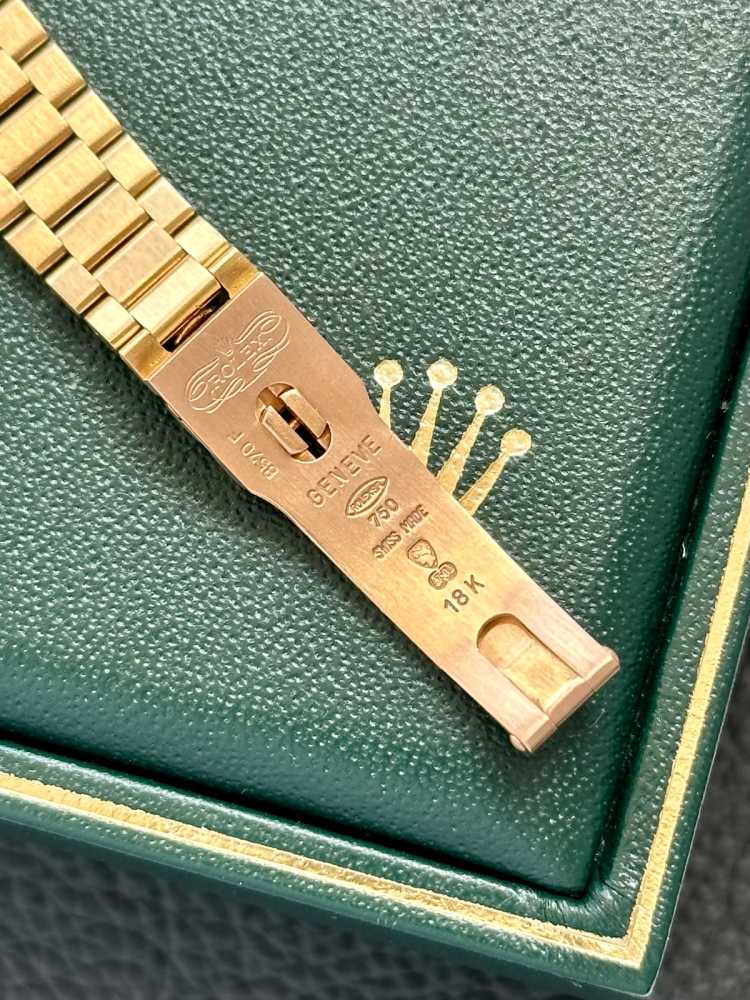 Image for Rolex Lady-Datejust 69178 Gold 1989 with original box and papers