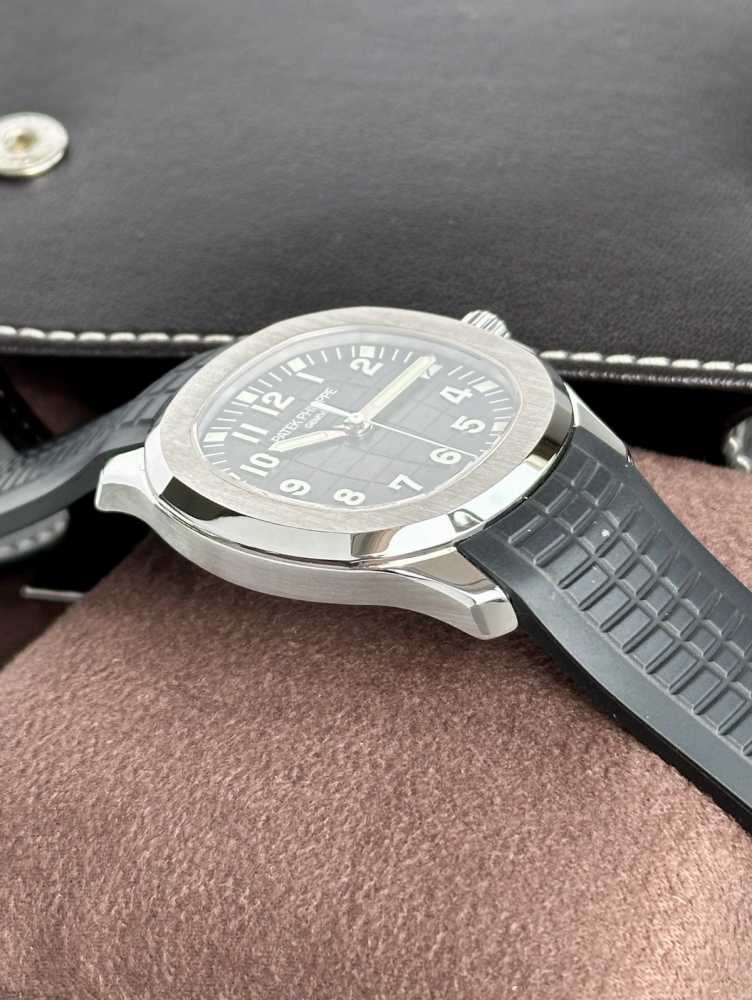 Image for Patek Philippe Aquanaut 5165 Black 2007 with original box and papers