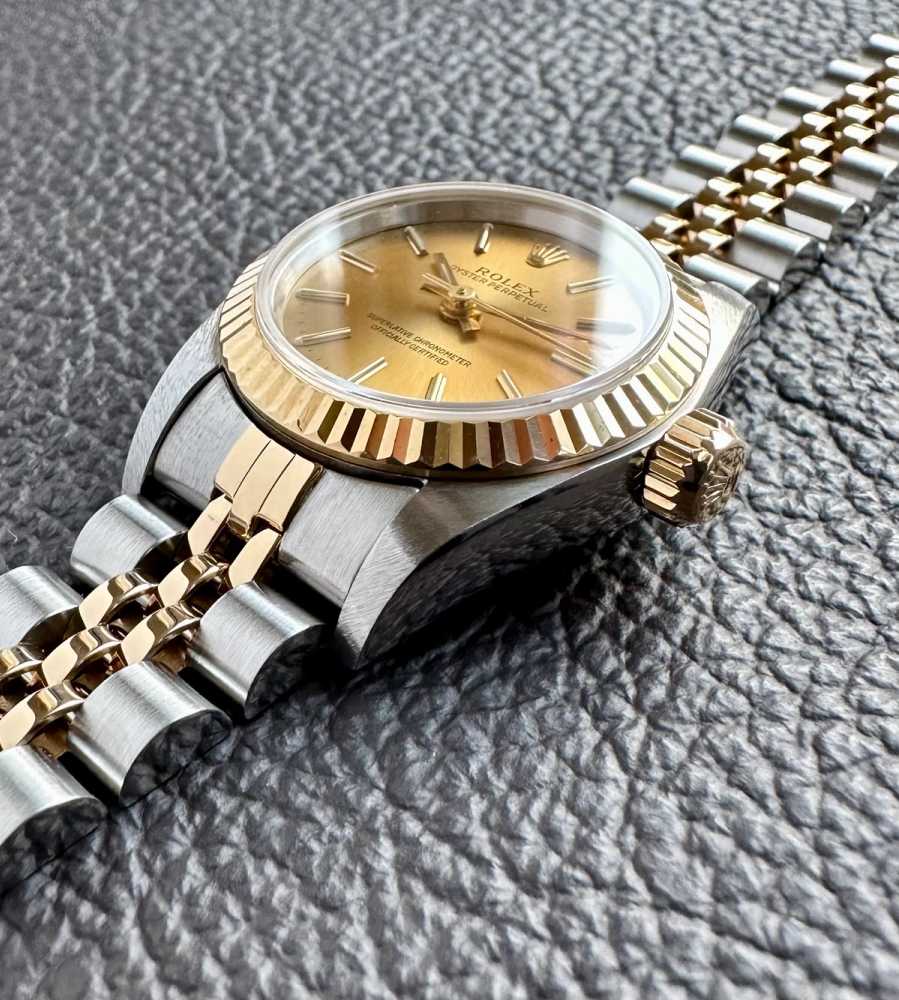 Image for Rolex Oyster Perpetual Lady 67193 Gold 1993 with original box and papers