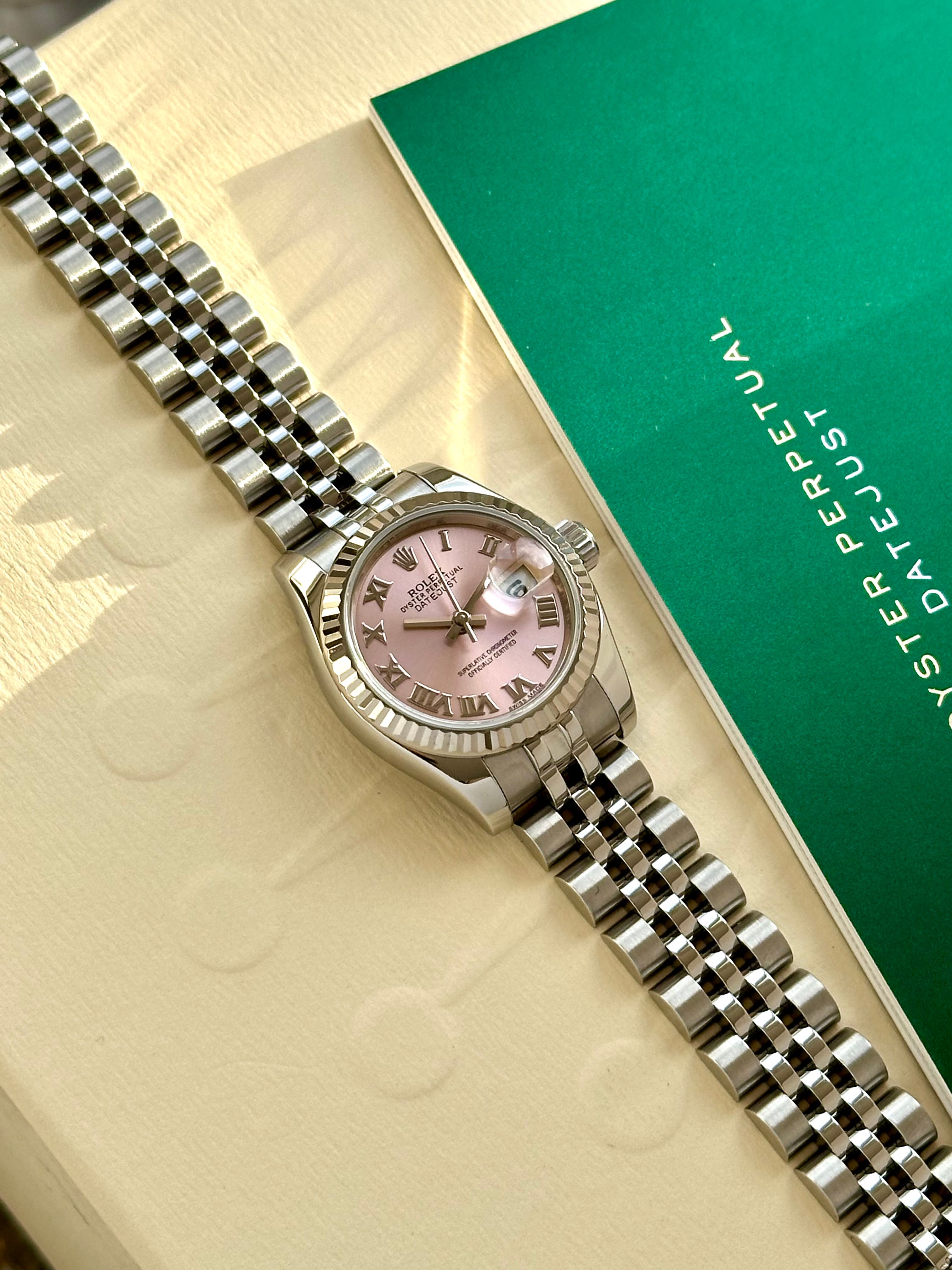 Rolex Lady-Datejust 179174 2016 with original box and papers