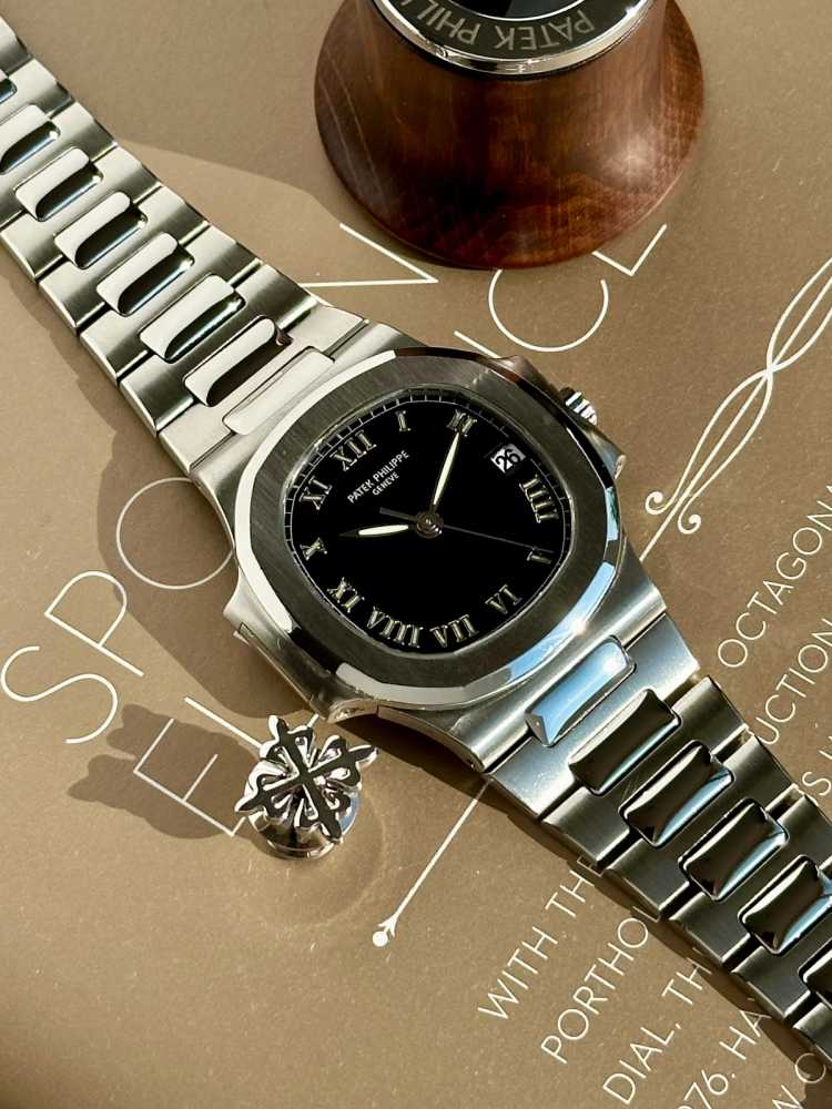 Image for Patek Philippe Nautilus 3800 Black 2002 with original box and papers