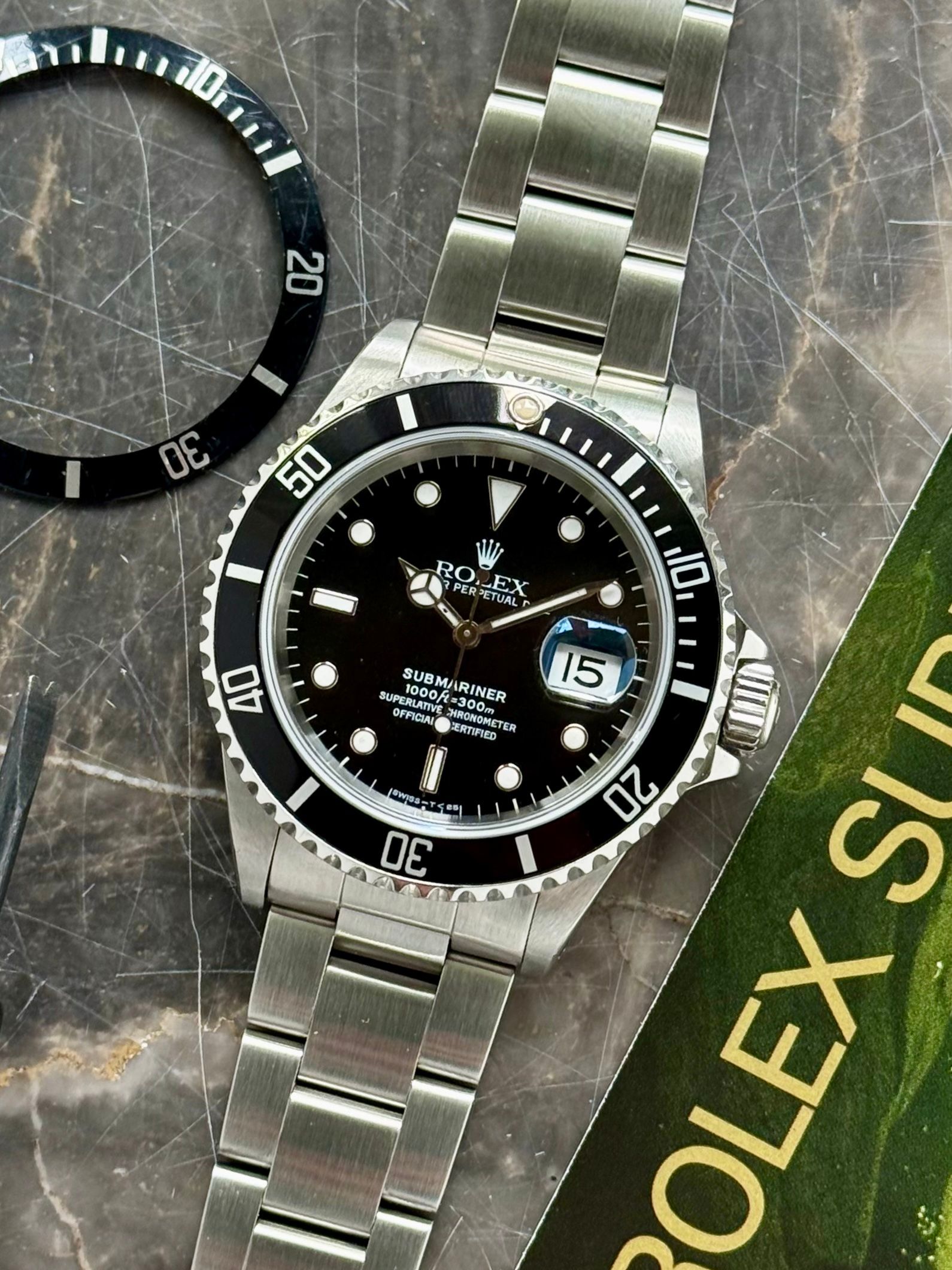 Rolex Submariner 16610 Black 1995 2