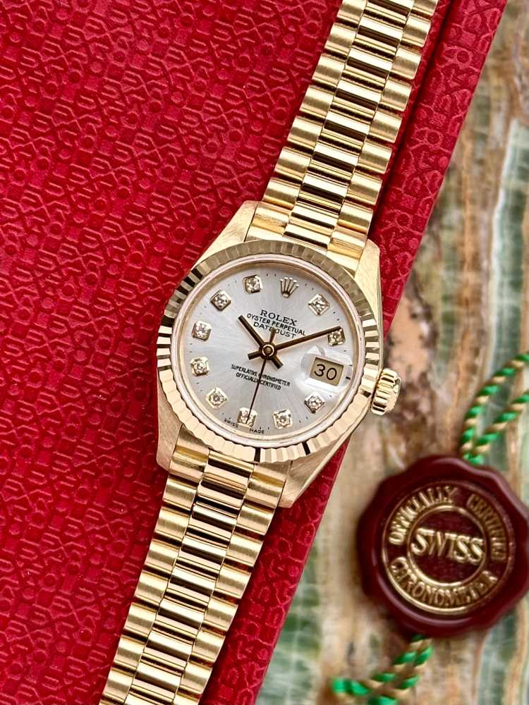 Featured image for Rolex Lady-Datejust "Diamond" 69178G Silver 1993 with original box and papers
