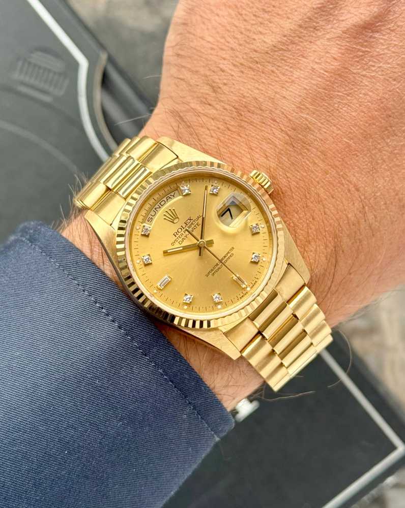 Image for Rolex Day-Date "Diamond" 18238 Gold 1995 with original box and papers