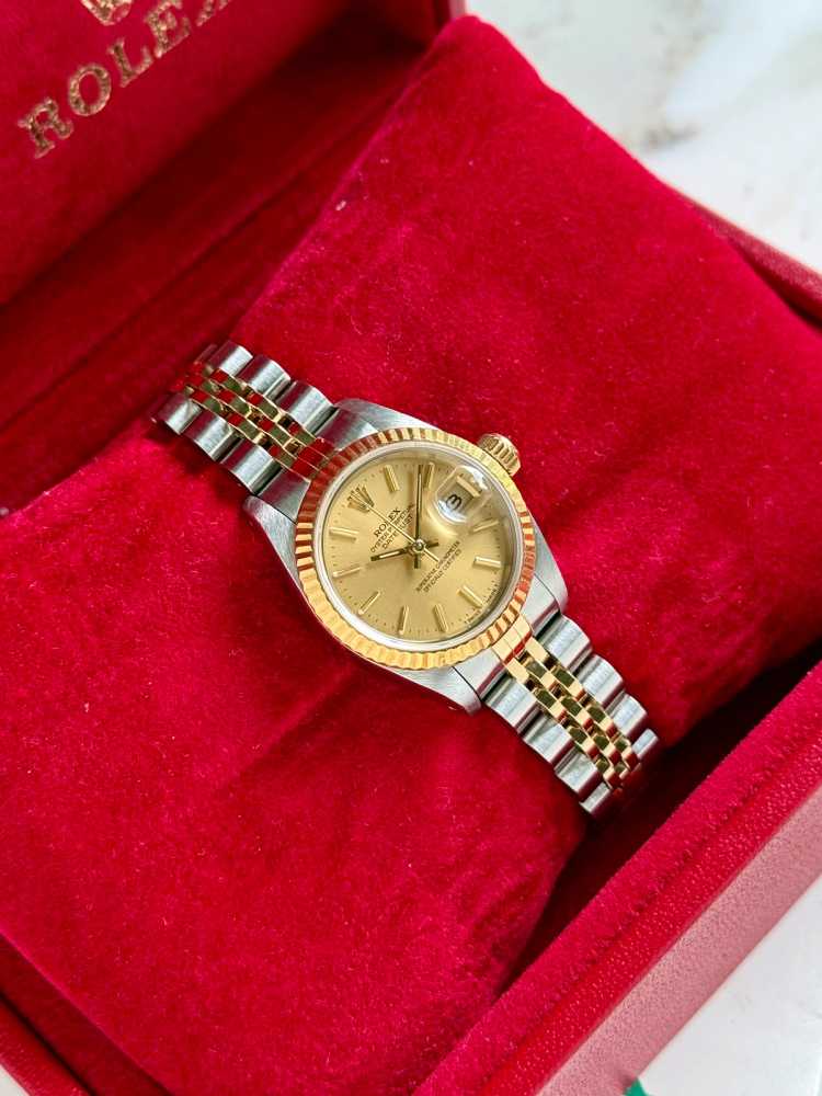 Wrist shot image for Rolex Lady-Datejust 69173 Gold 1991 with original box and papers