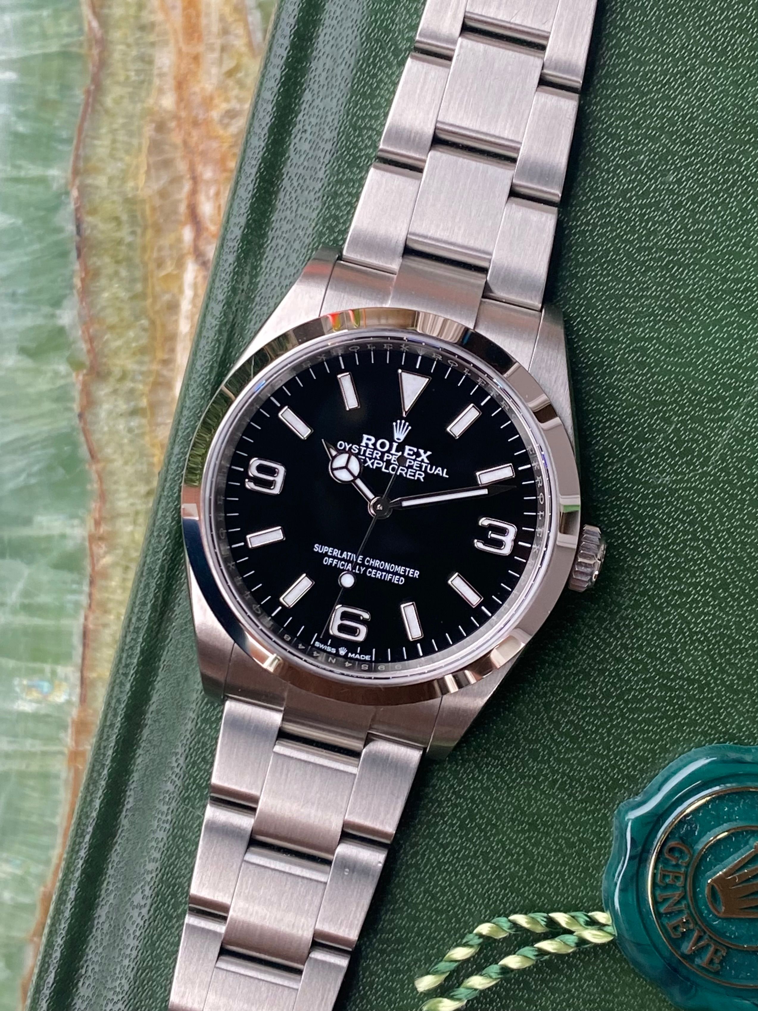 Rolex Explorer 124270 Black 2021 with original box and papers