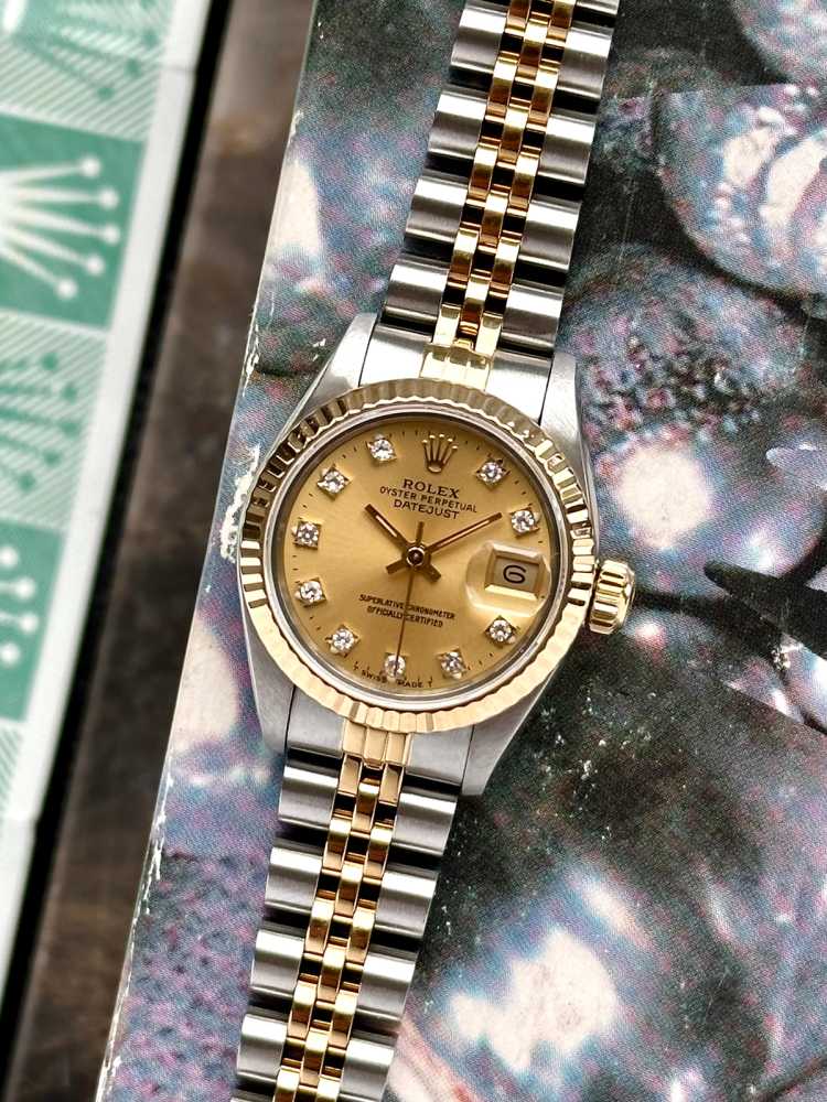 Featured image for Rolex Lady-Datejust "Diamond" 69173G Gold 1991 with original box and papers 3