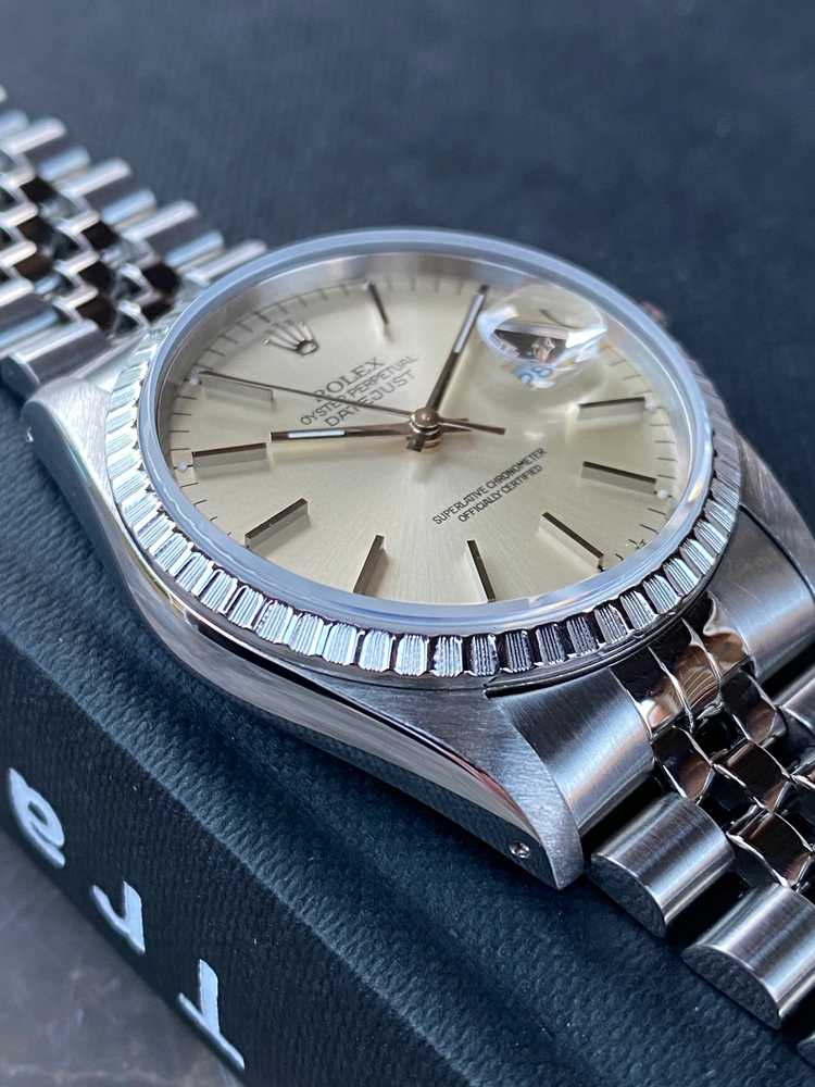 Image for Rolex Datejust 16220 Silver 1991 with original box and papers2