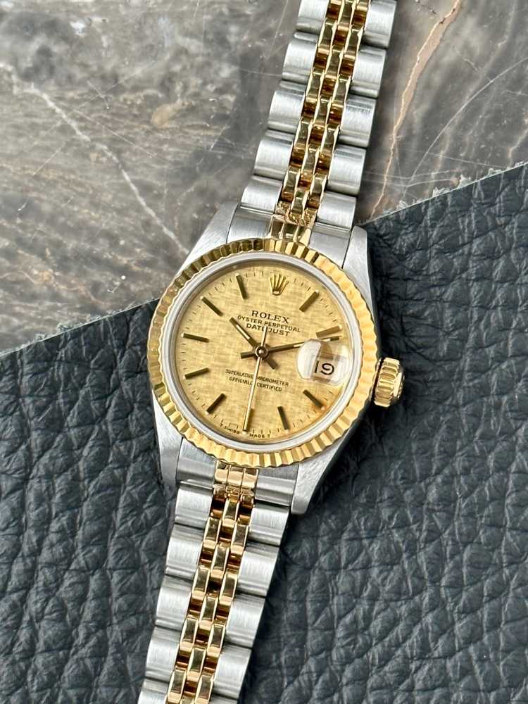 Featured image for Rolex Lady-Datejust 69173 Gold 1990 with original box and papers