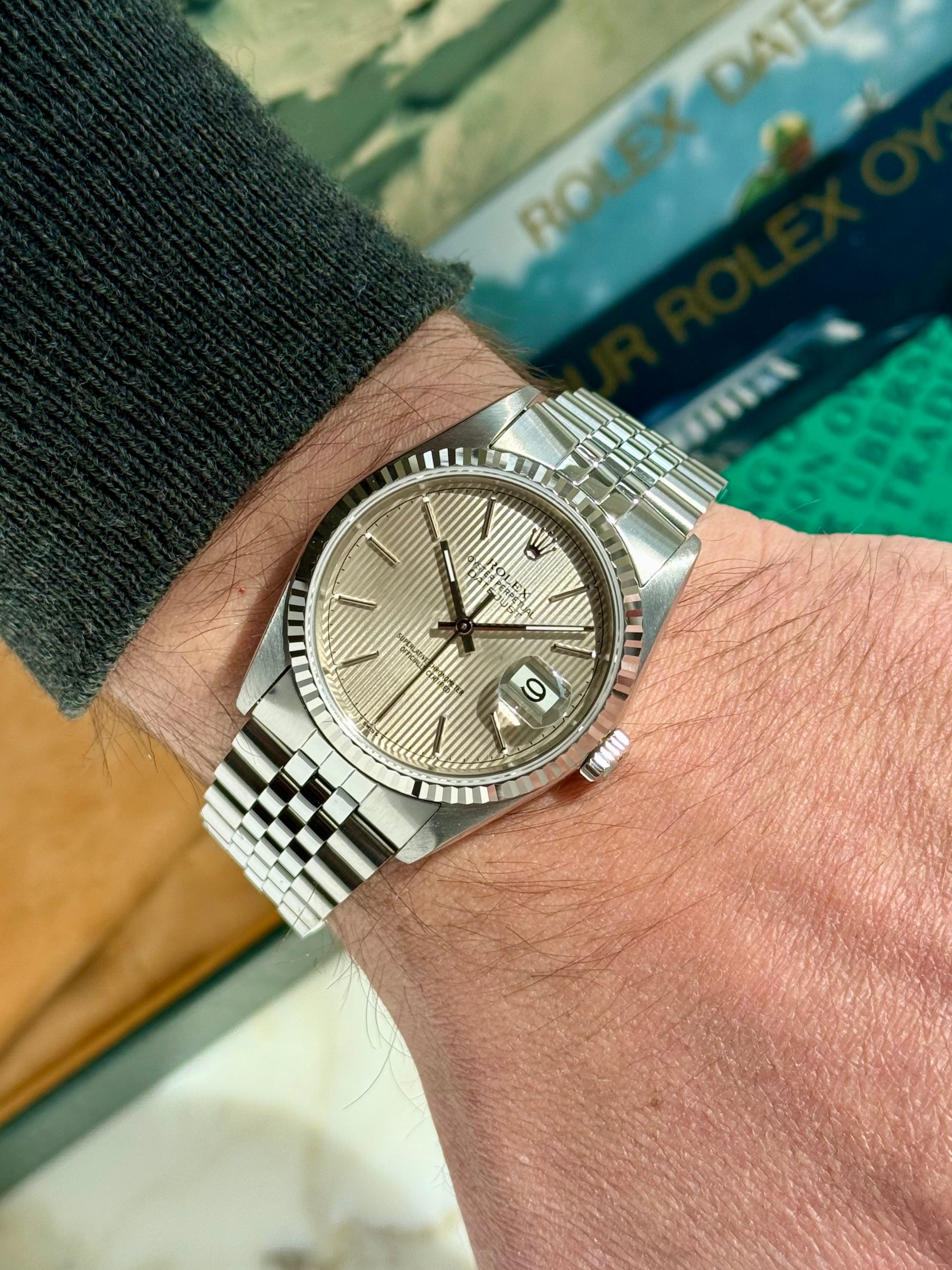 時計 ROLEX DATEJUST Rolex Datejust in Oystersteel, Oystersteel and gold, M126234-0051