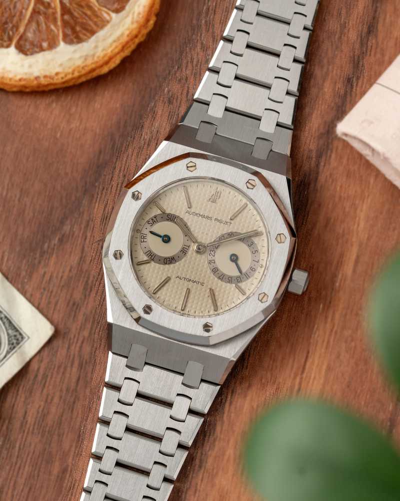 Featured image for Audemars Piguet Royal Oak Day-Date ”Owl" 25572ST Cream 1992 with original box and papers