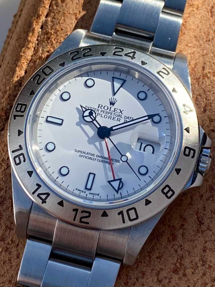 Detail image for Rolex Explorer II 16570 White 2002 with original box and papers y586
