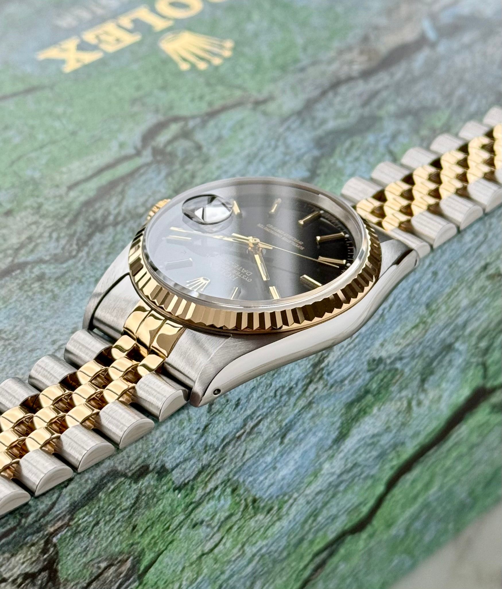 Rolex Datejust 16233 Black 1989 with original box and papers 2