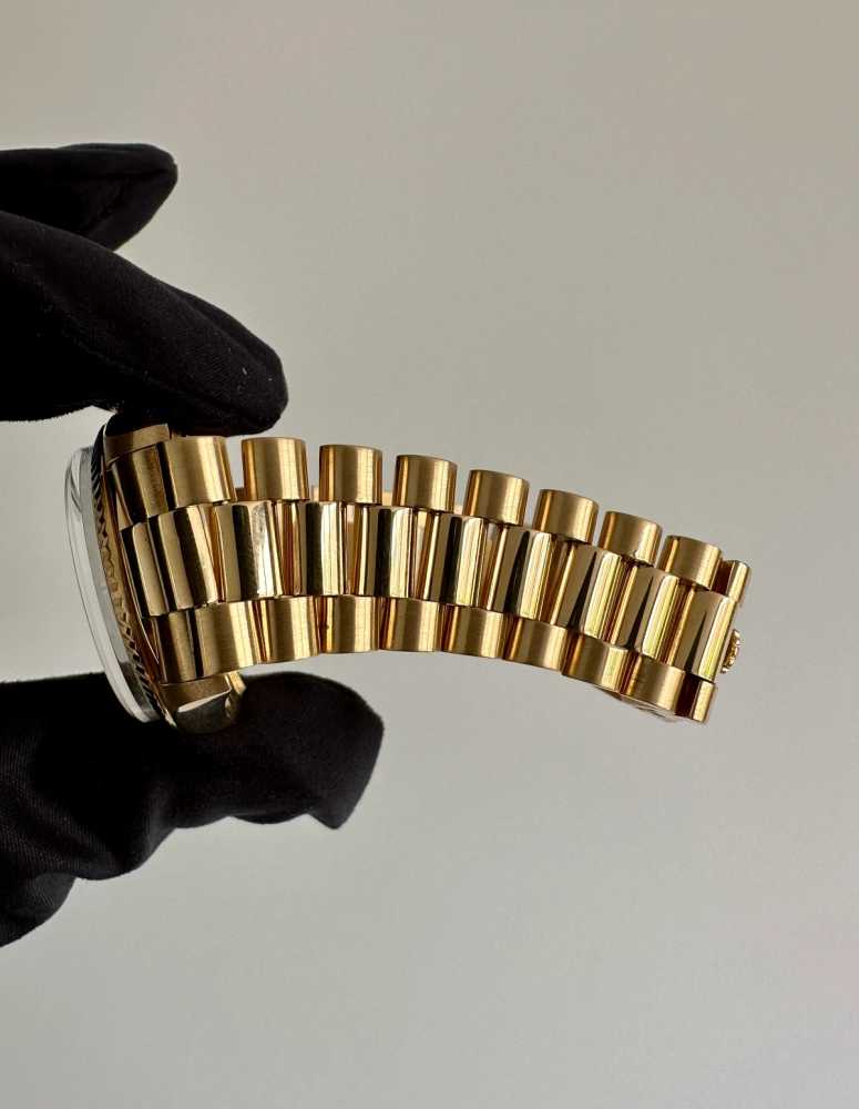 Image for Rolex Day-Date 1803 Gold 1975 