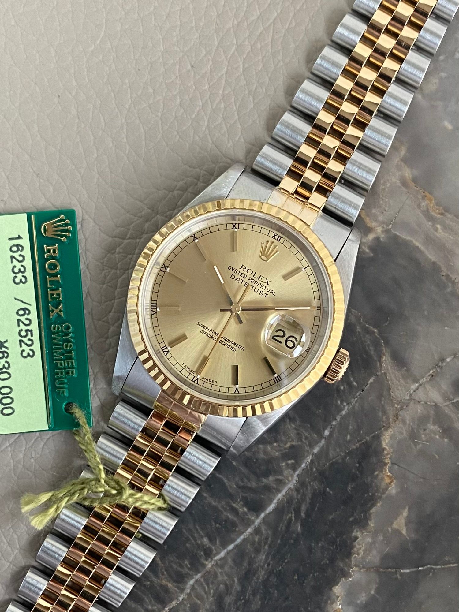 Rolex datejust gold outlet dial