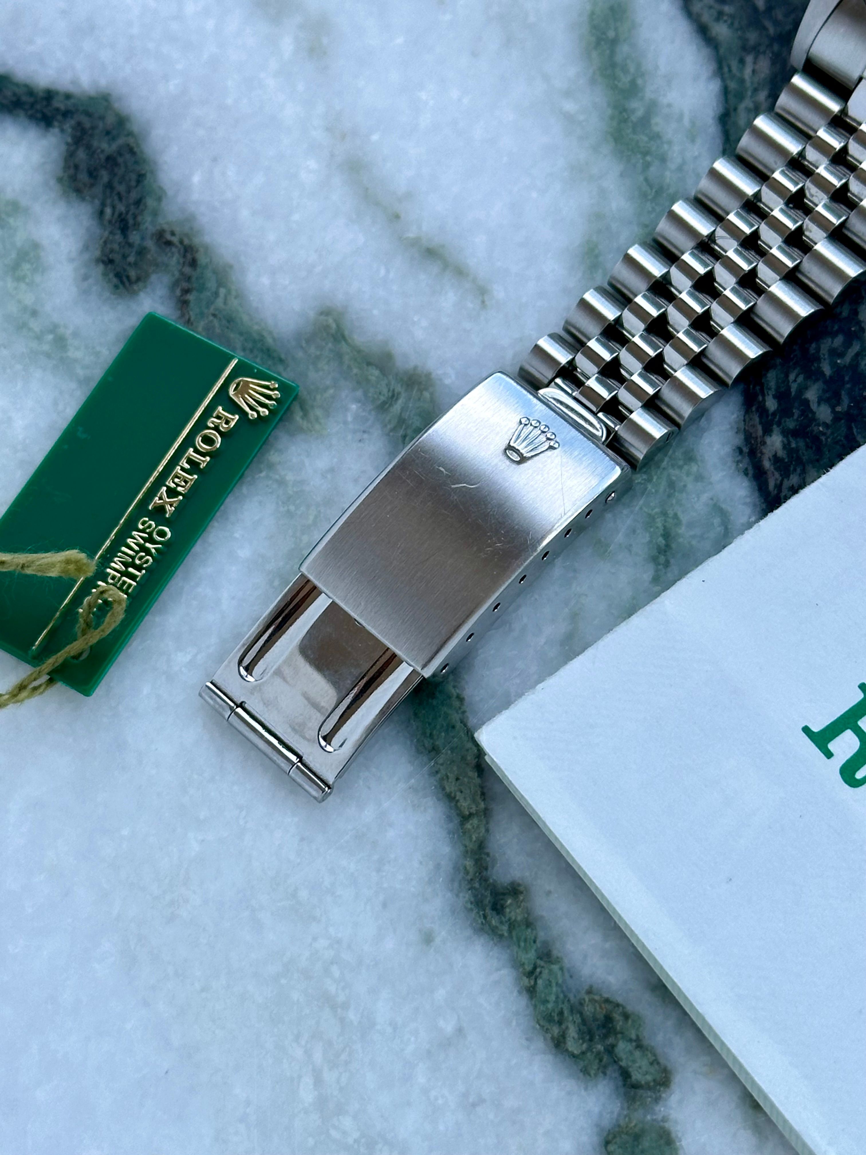 Rolex Datejust 16234 Black 1996 with original box and papers 2