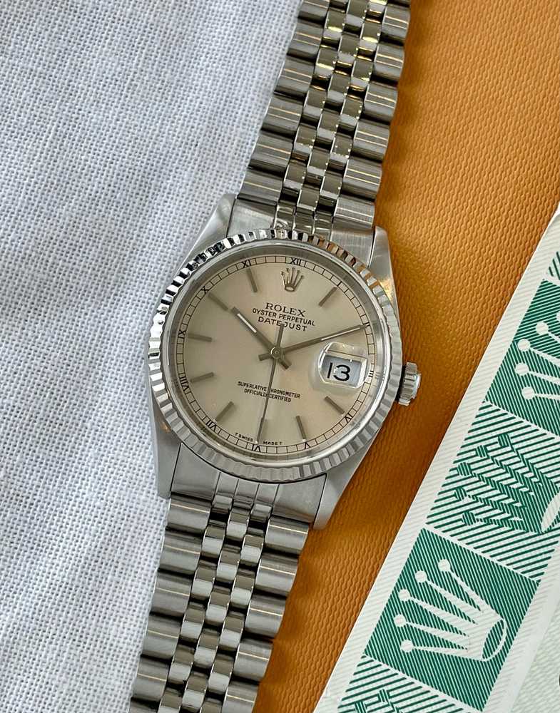 Rolex Datejust 16234 Silver 1990 with original box and papers