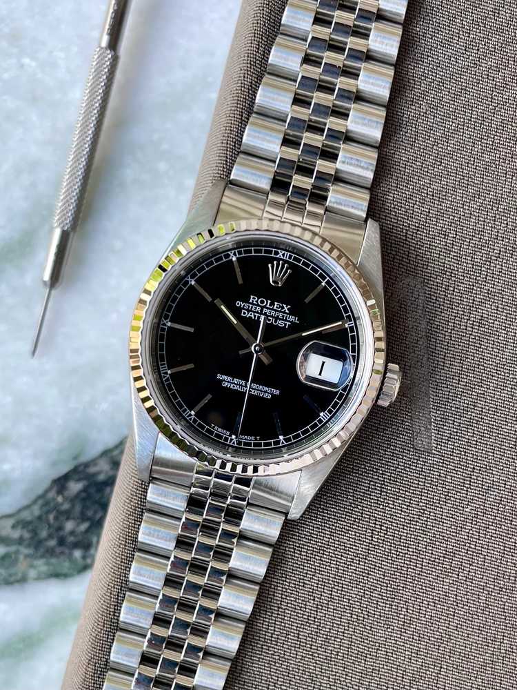 Current image for Rolex Datejust 16234 Black 1990 with original box and papers 2