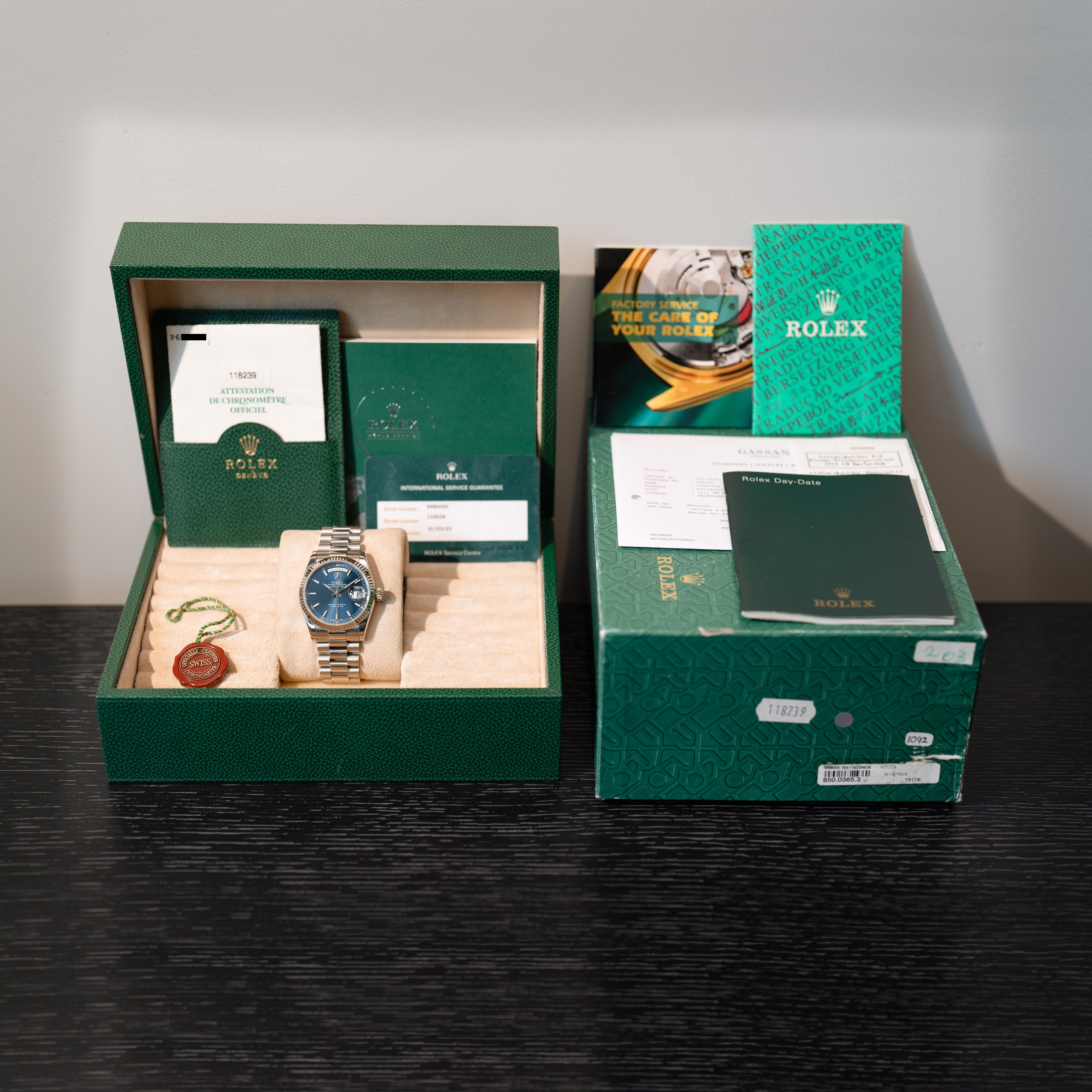 Rolex discount shipping box