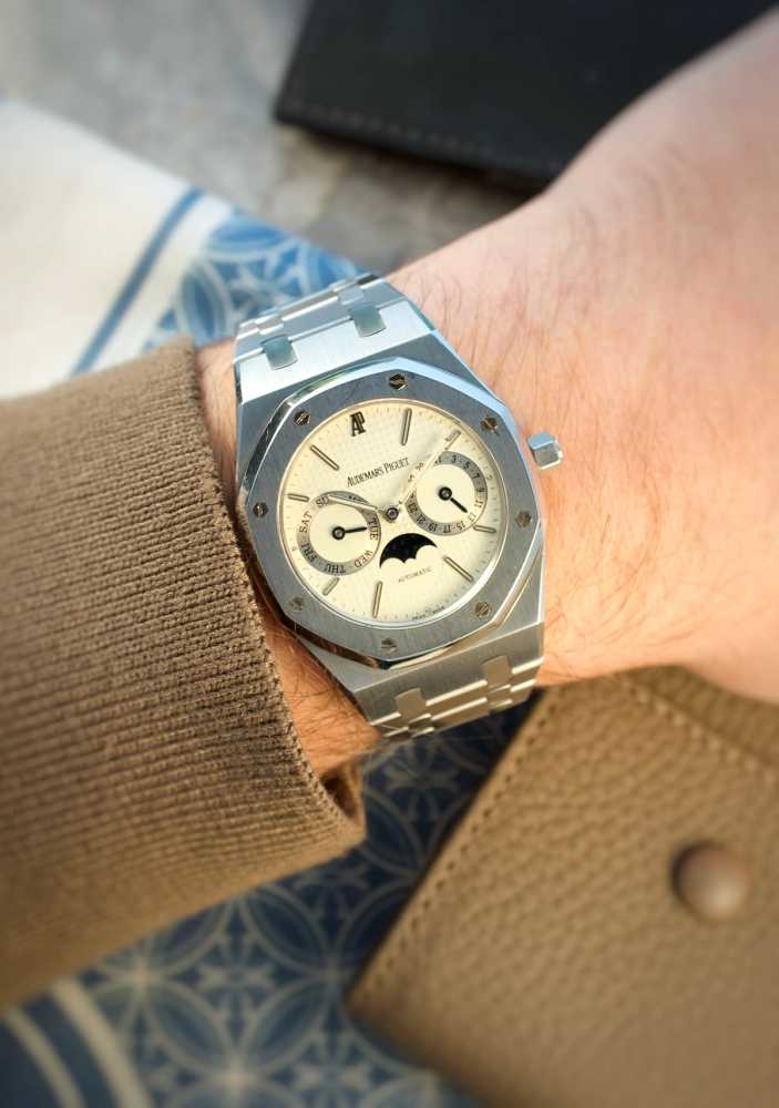 Wrist shot image for Audemars Piguet Royal Oak "Cream" 25594ST Cream 1995 with original box and papers