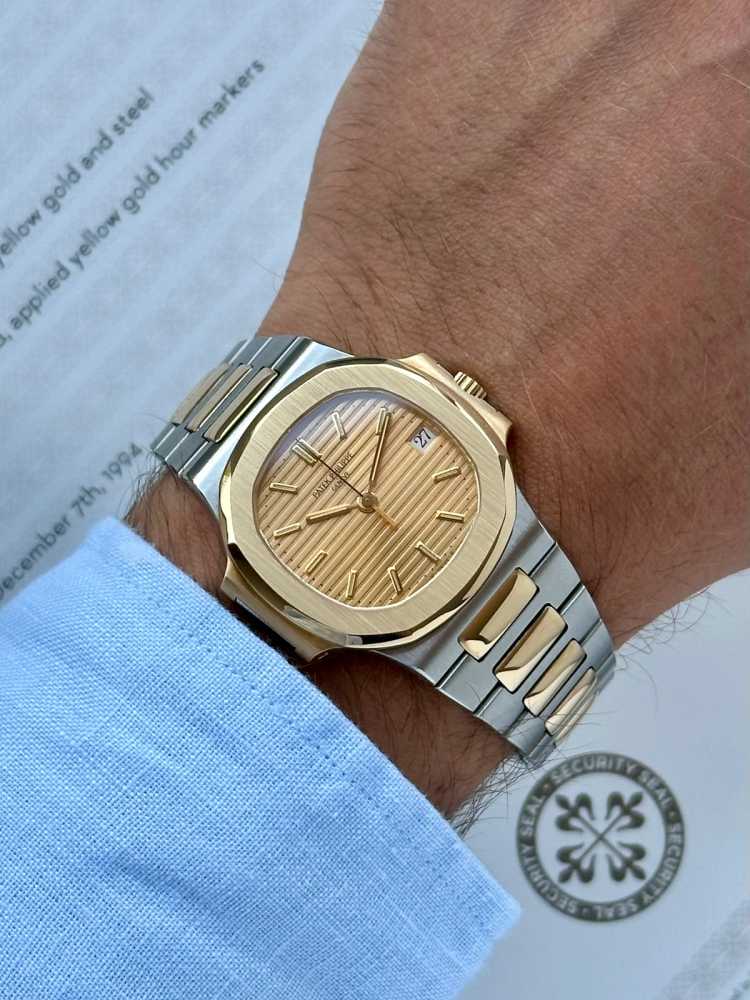 Image for Patek Philippe Nautilus 2-tone 3800 Gold 1994 with original box and papers