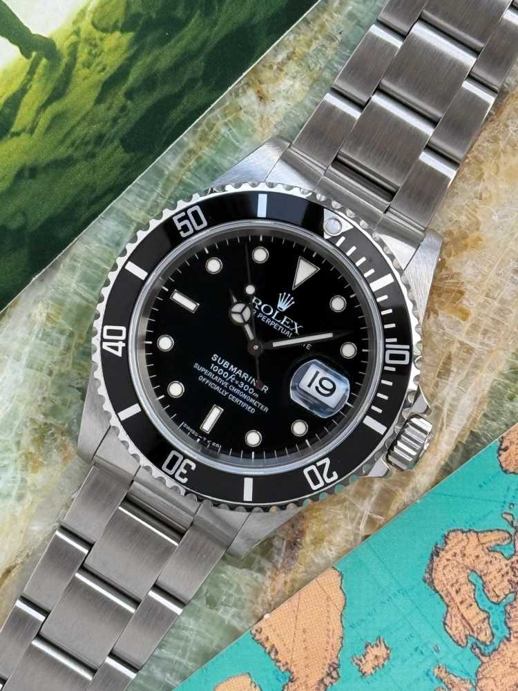 Image for Rolex Submariner 16610 Black 1995 with original box and papers