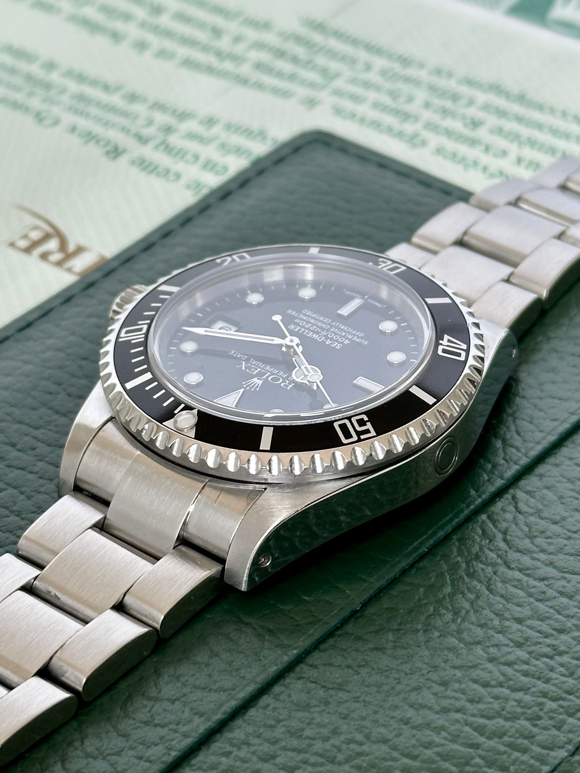 Rolex Sea-Dweller 16600 Black 2000 with original box and papers 2