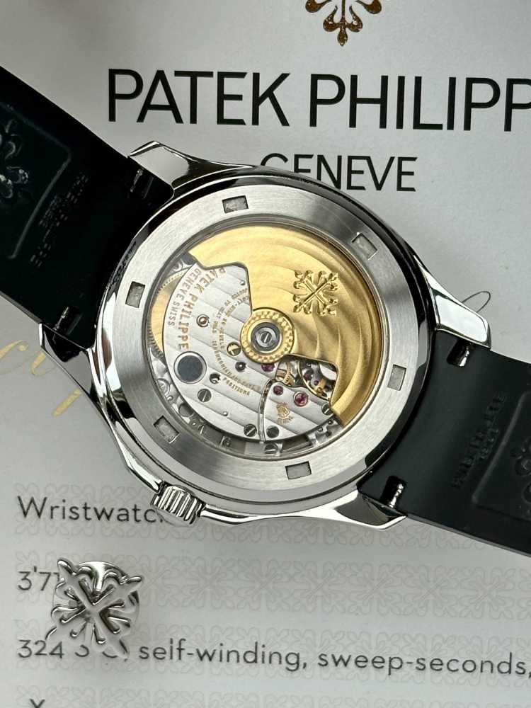 Image for Patek Philippe Aquanaut 5165 Black 2007 with original box and papers